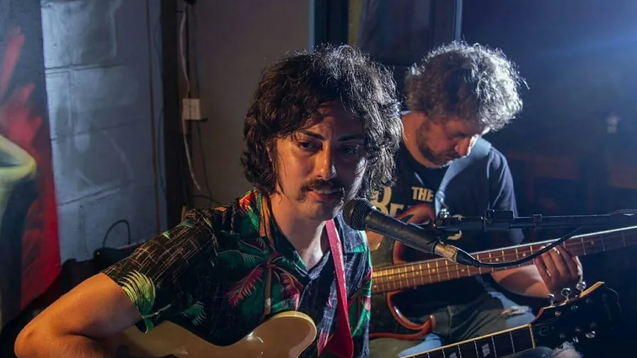 Encruzilhada — clipe oficial
