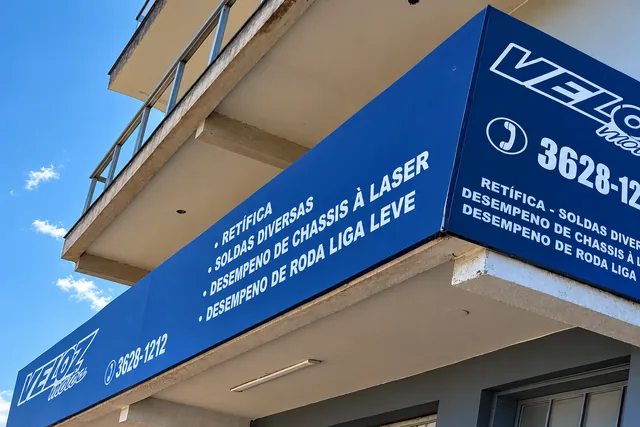 Letreiro da Veloz Motos: retífica, soldas diversas, desempeno de chassis a laser e de roda liga leve